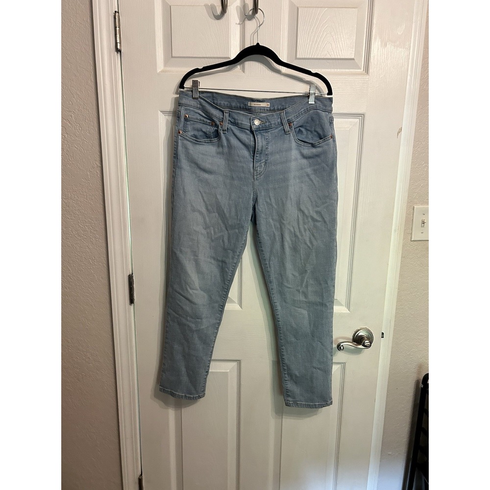 Levi's‎ Women's Size 32 Boyfriend Jeans Stretch Light Wash, Blue Denim